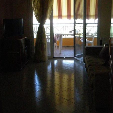 Lina'S Apartment Химара Экстерьер фото